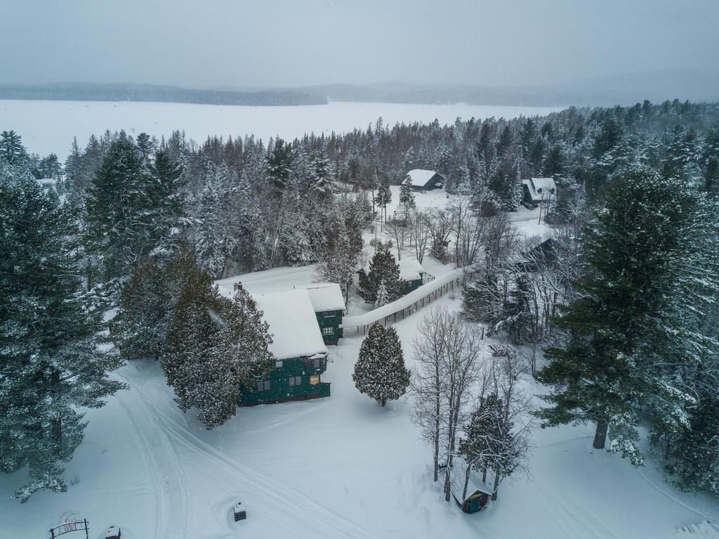 Lake Clear Lodge Экстерьер фото