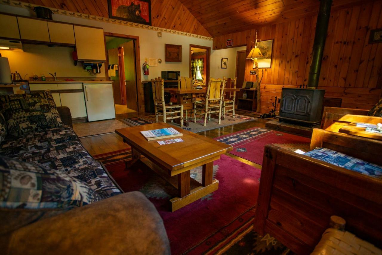Lake Clear Lodge Экстерьер фото