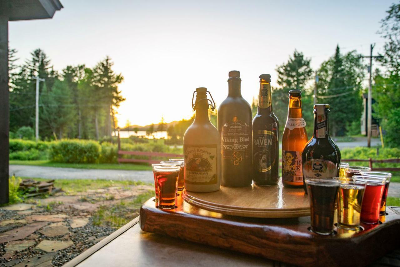 Lake Clear Lodge Экстерьер фото