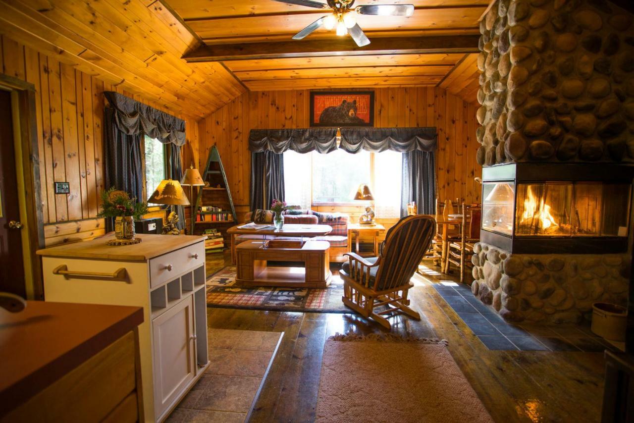 Lake Clear Lodge Экстерьер фото